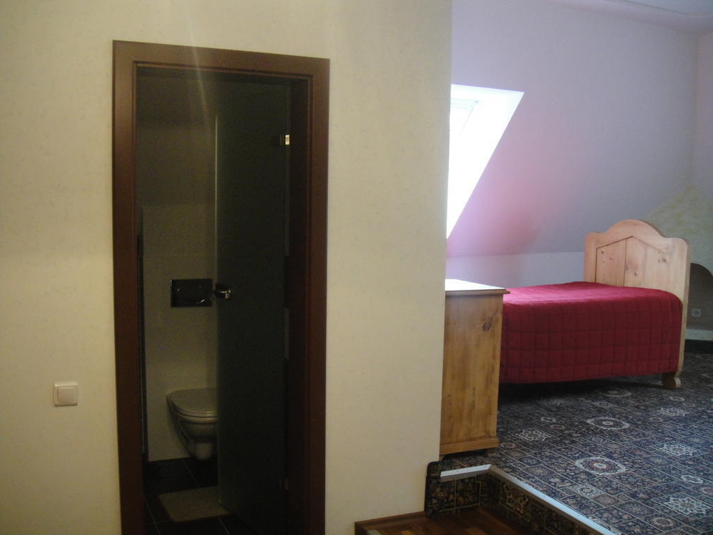 Saghegy Fogado Es Panzio Otel Celldömölk Oda fotoğraf